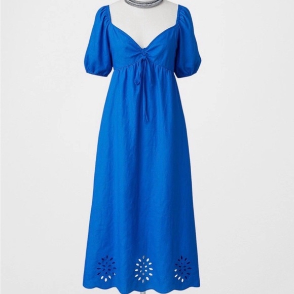 LC Lauren Conrad Dresses & Skirts - Lauren Conrad Blue Puff-Sleeve Midi Dress with Eyelet Hem